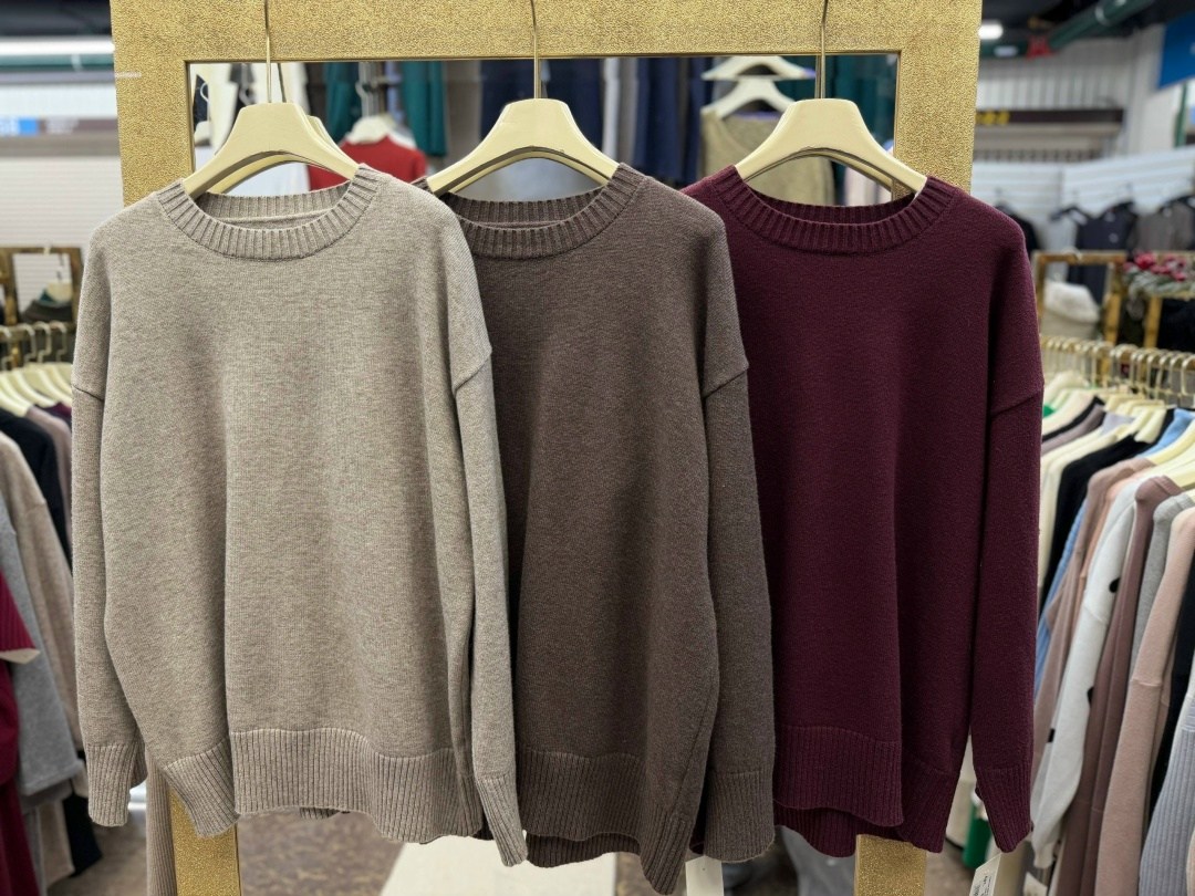 свитер бордовый вязаный оверсайз,свитер бордовый вязаный оверсайз удлиненный lovely lady,свитер оверсайз,джемпер вязаный свитер оверсайз emberens,свитер бордовый оверсайз укороченный вязаный alasium