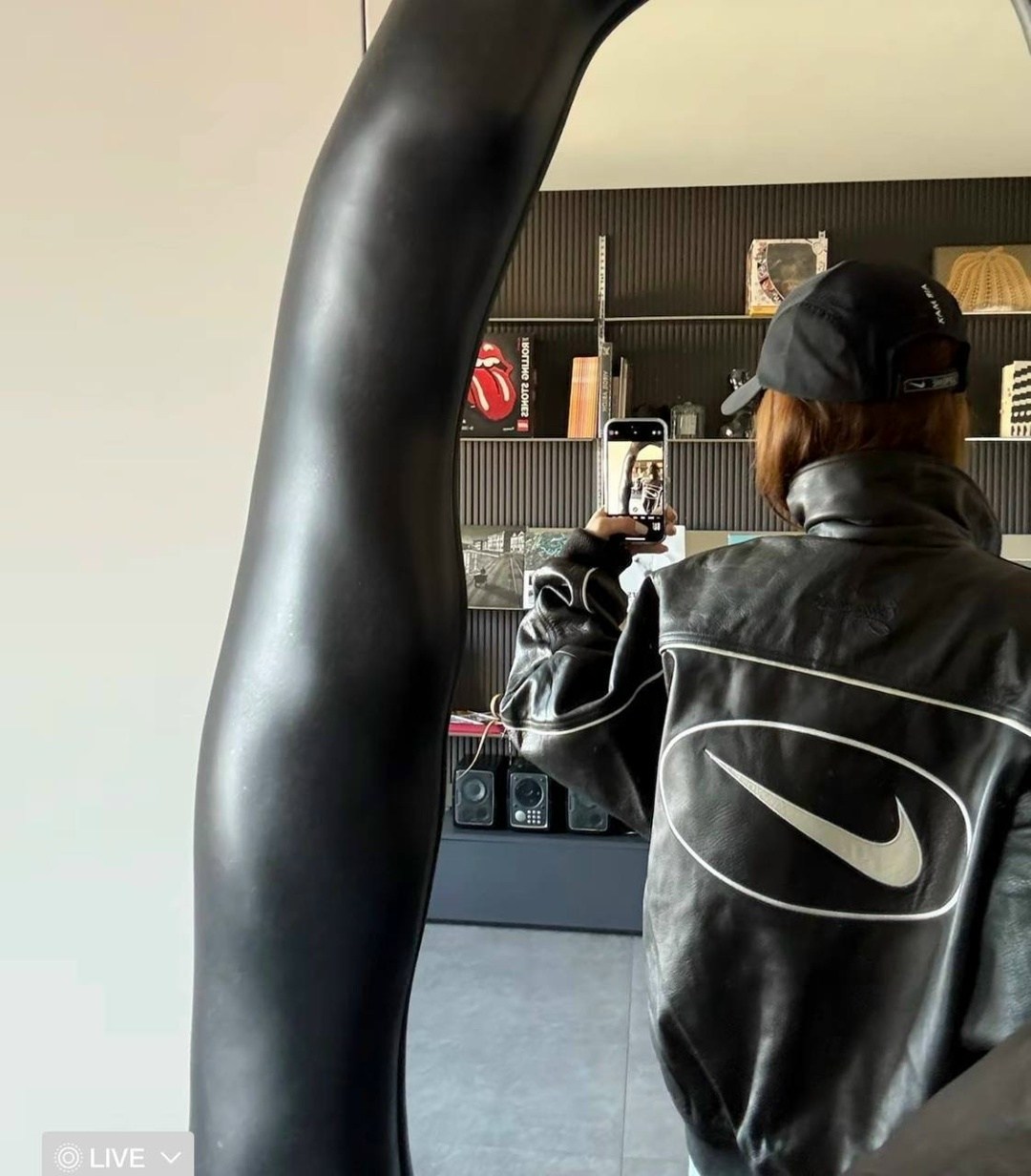 кожаный бомбер,кожаная куртка бомбер,мужская куртка бомбер,куртка бомбер,кожаная куртка