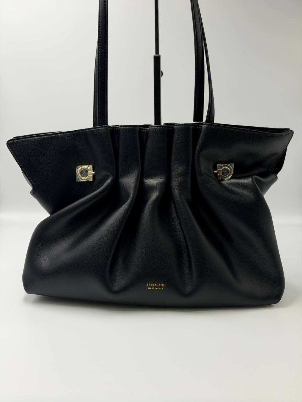 сумка,бежевая сумка,женская сумка,боттега венета сумка пельмешка,модная сумка