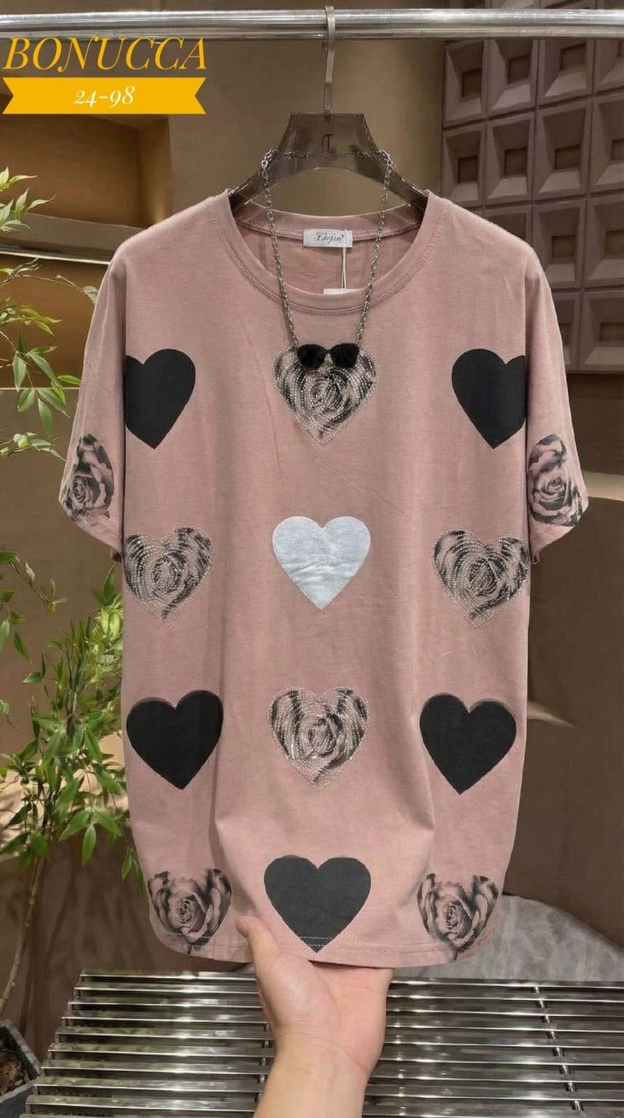 женская футболка,футболки модные,женские футболки с принтом,футболка оверсайз с сердцами