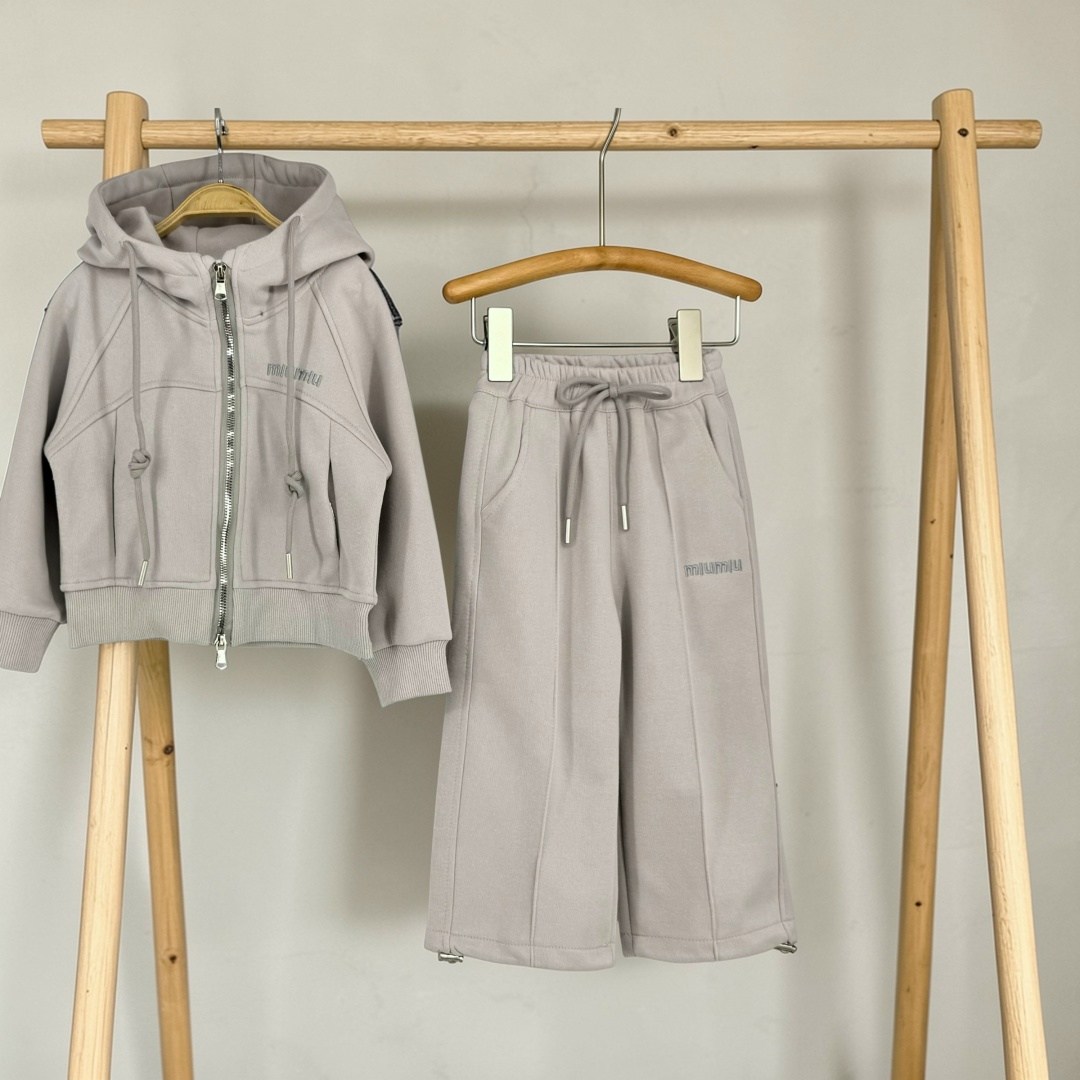 спортивный костюм для девочек,костюм для девочек,брюки для девочек,одежда для девочек,жакет для девочек