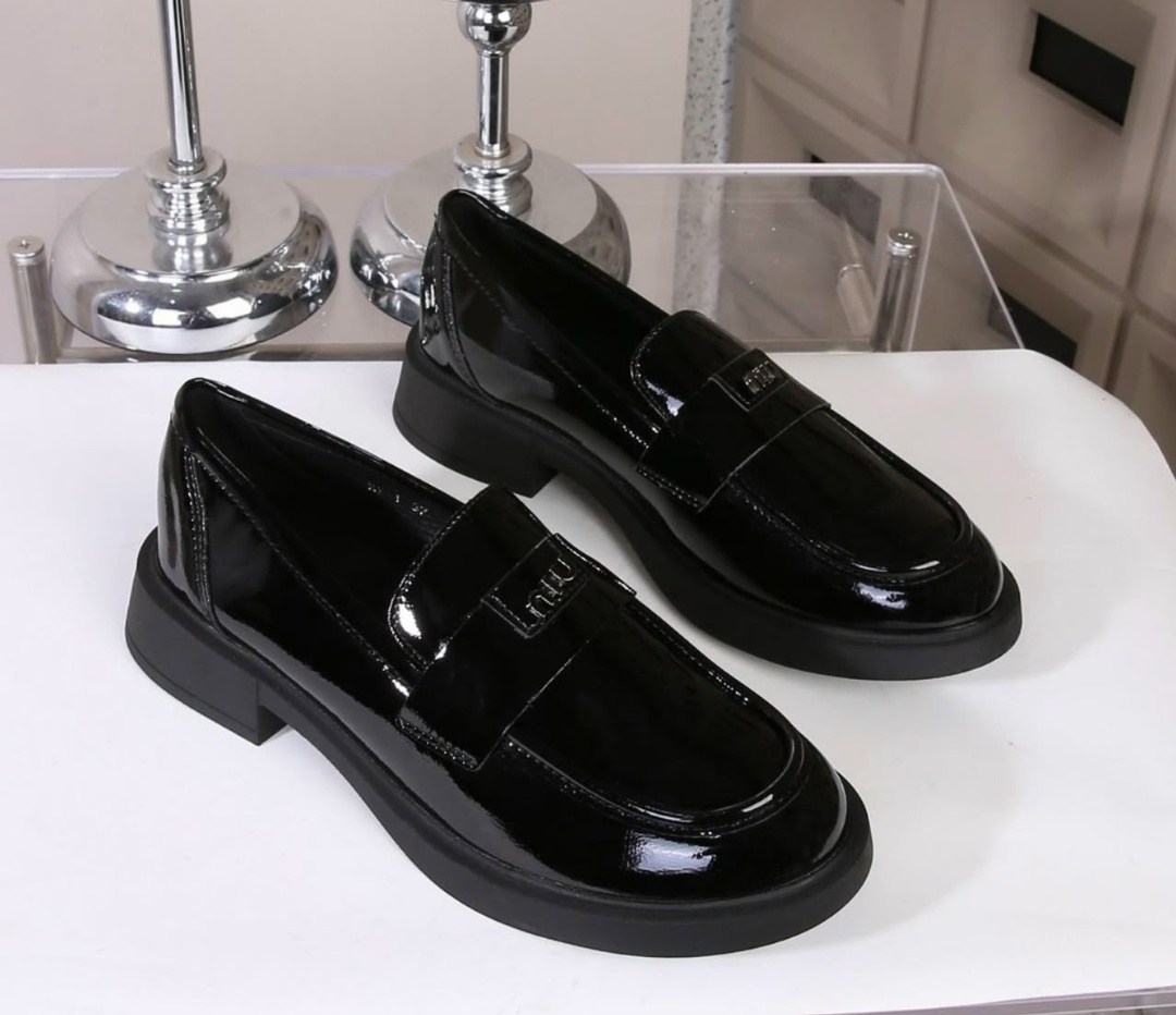 лоферы женские,лоферы prada,прада лоферы,,модные лоферы