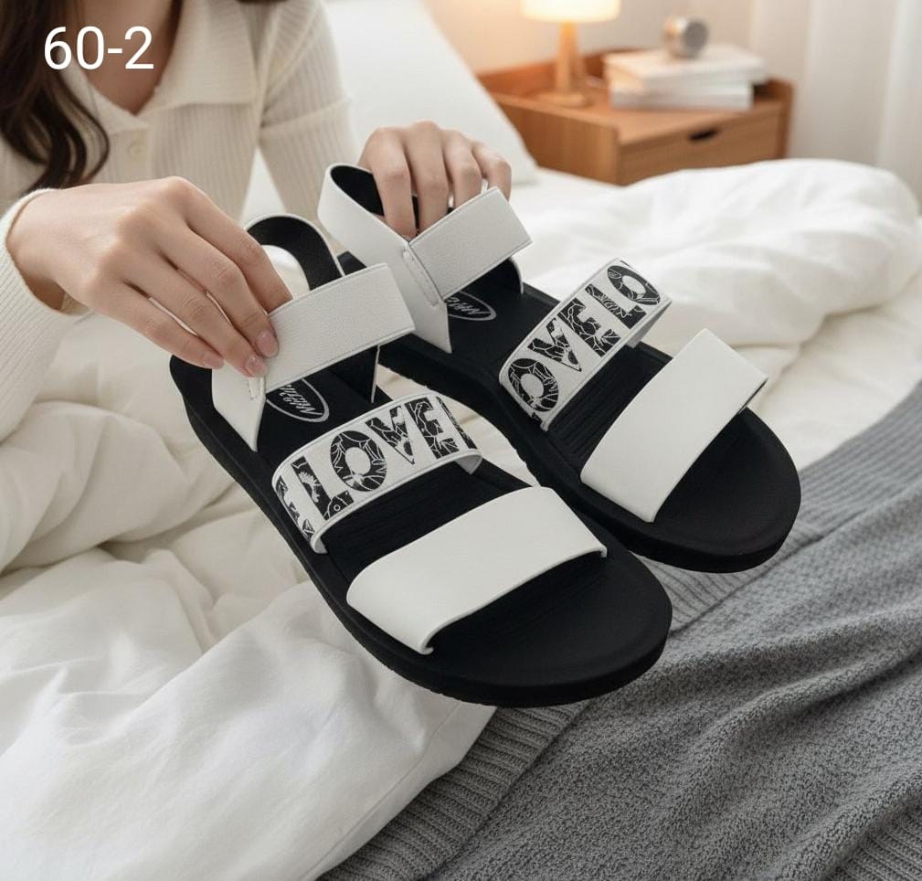 ,модные сандалии,сандалии женские,босоножки с буквами,женские босоножки