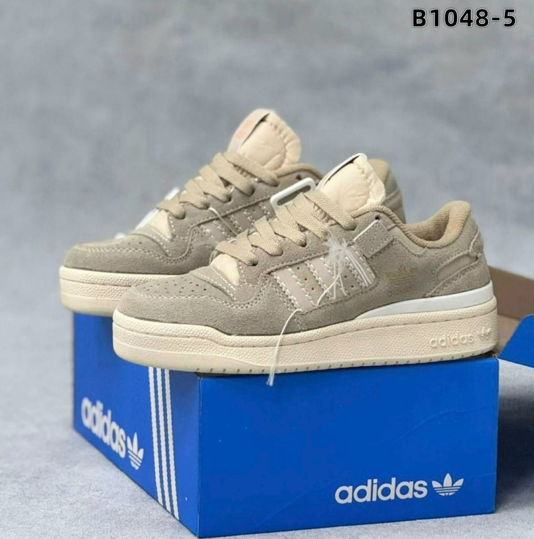 кроссовки adidas,кроссовки женский adidas,кроссовки adidas унисекс,бежевые кроссовки,кроссовки женские бежевый