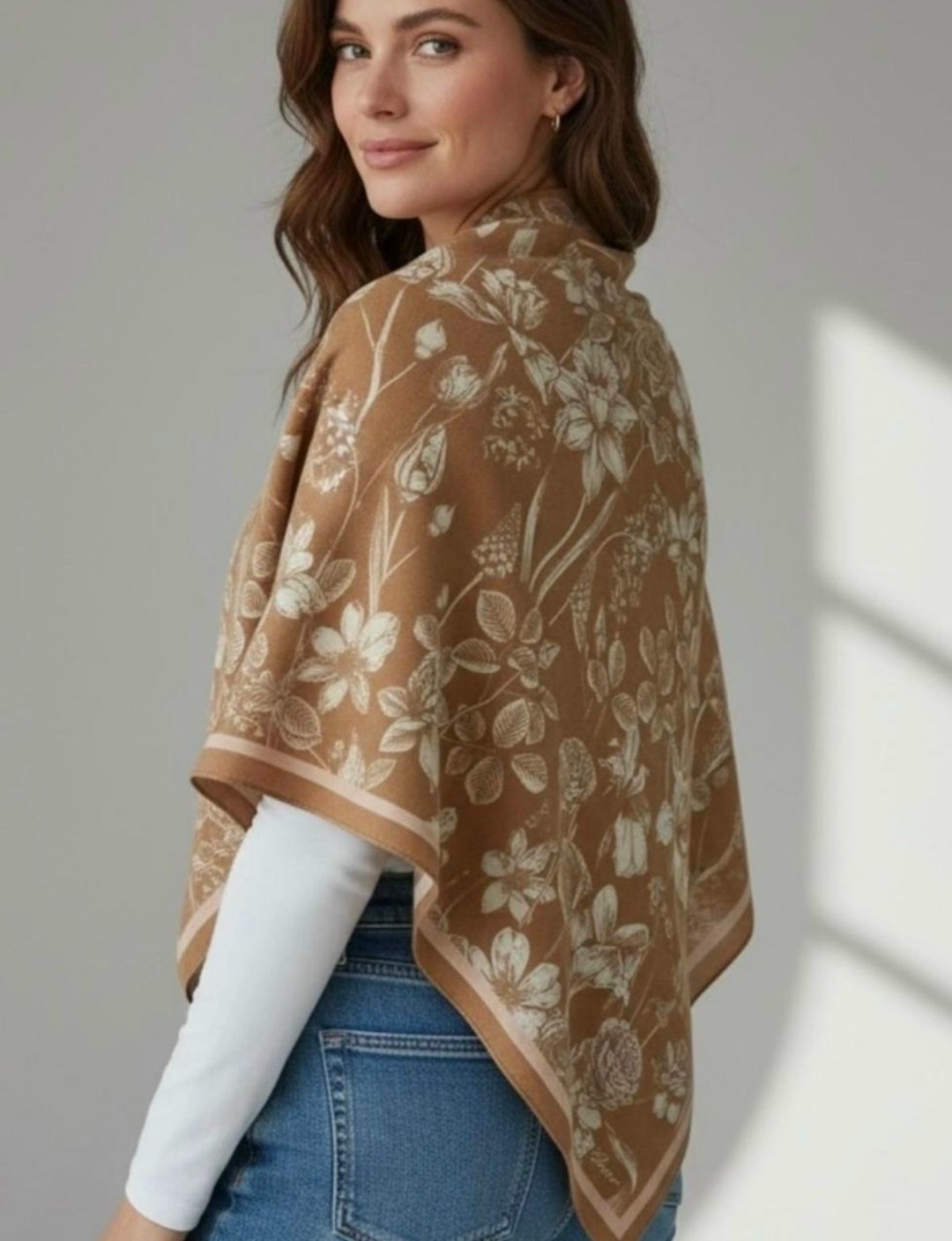 платок gucci,шарф gucci,платки гуччи,шарф гуччи,шарф гуччи женский