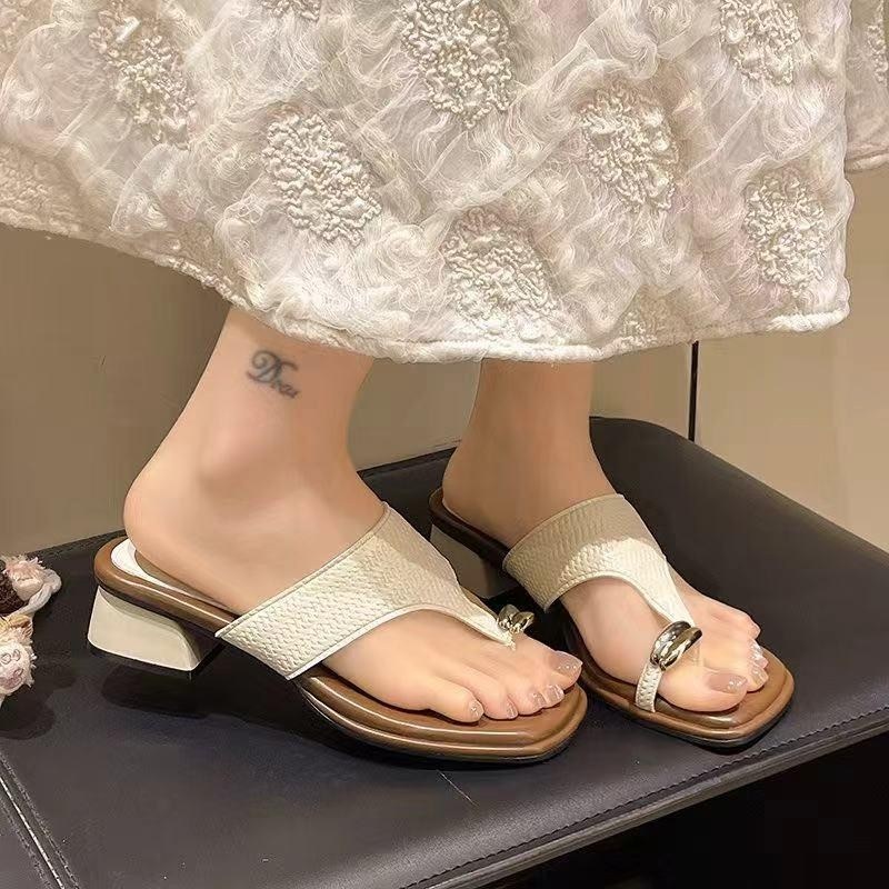 модные шлепанцы,женские шлепанцы,модные босоножки,модные сандалии,женские босоножки