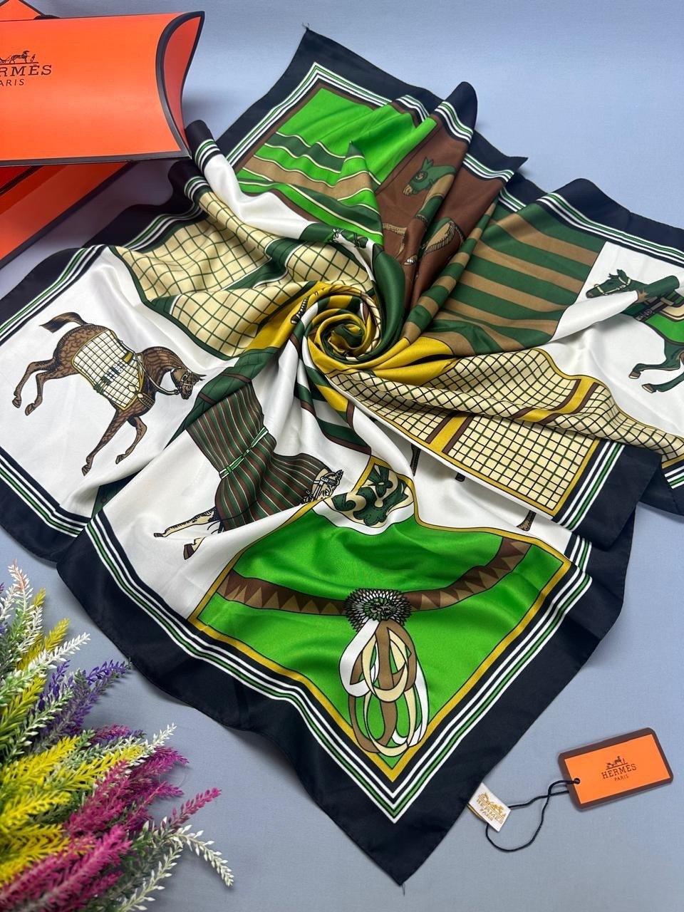 шелковый платок hermes,брендовый женский платок hermes,брендовый шелковый платок hermes,платок шейный hermes вне времени,женские платки