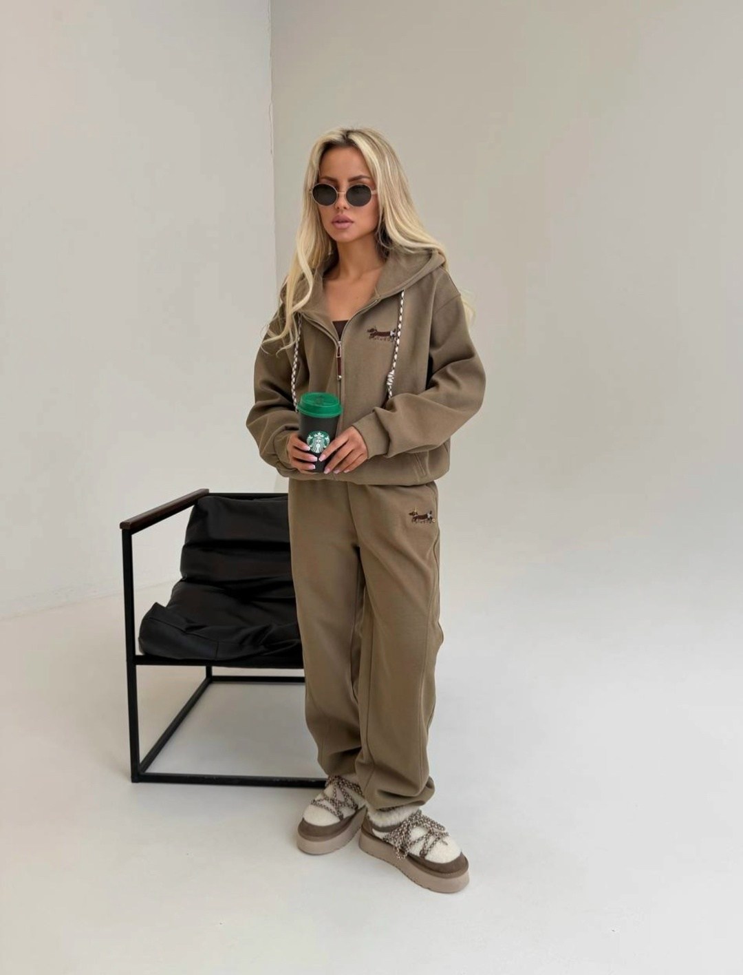 костюм спортивный,женский спортивный костюм,стильный костюм,серые спортивные костюмы женские,костюм спортивный теплый