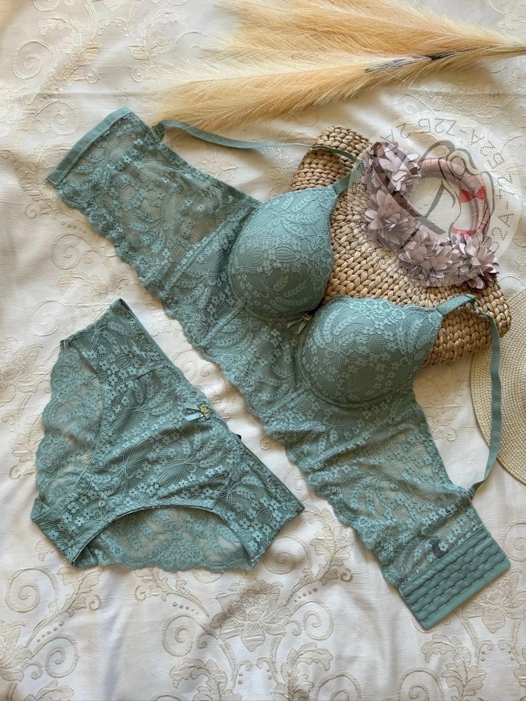комплект нижнего белья,комплект женского нижнего белья,нижнее белье комплект кружевное,комплект нижнего белья пуш ап,комплект белья женский