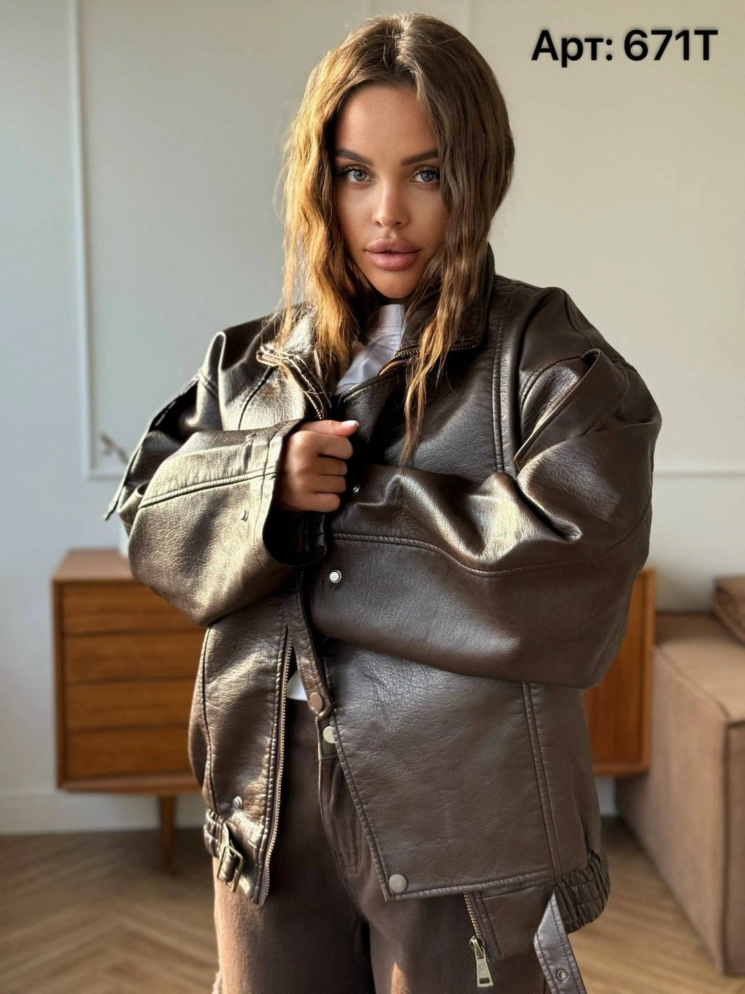 куртка из эко кожи,куртка женская коричневый,куртка бомбер оверсайз кожаная c&c fashion,куртка кожаная женская,кожаная куртка