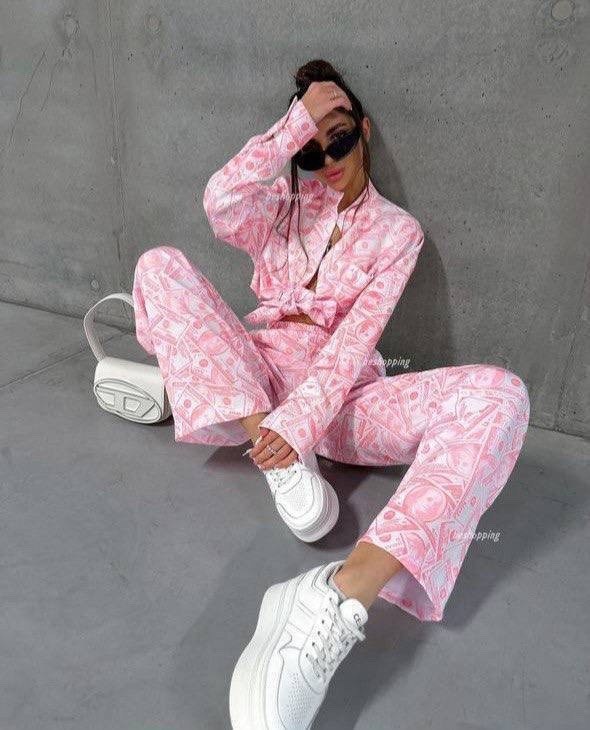 костюм в пижамном стиле,костюм с принтом,стильные костюмы,пижамные костюмы