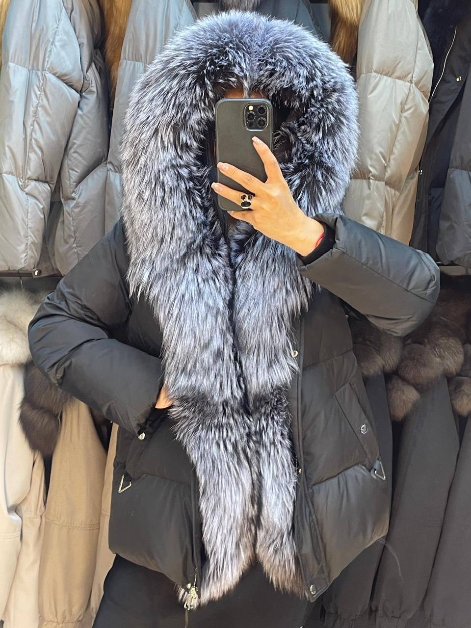 пуховик с натуральным мехом чернобурки,пуховик с чернобуркой,женский пуховик,пуховик с натуральным мехом,пуховик с мехом