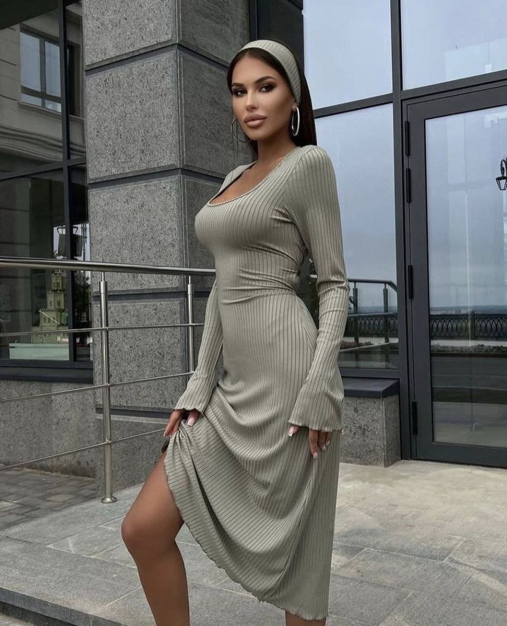платье женское шоколадное платье-лапша повседневный длинный в рубчик,длинное платье женское трикотажное коричневое,платье женское коричневое,платье лапша monro цвет коричневый,платье лапша длинное на
