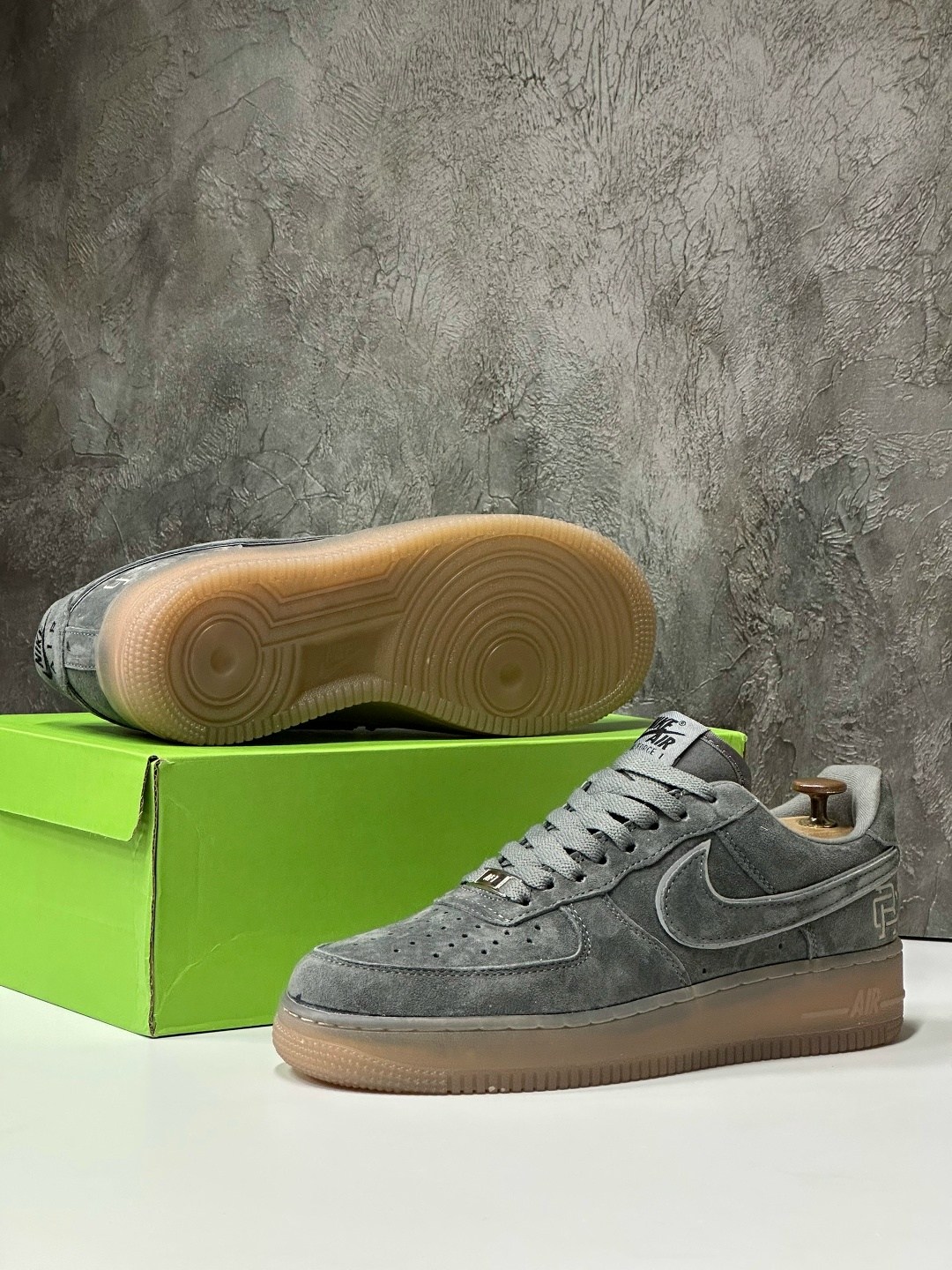 кросcовки nike air force 1,nike air force 1 low,nike air force 1 low suede dark grey,nike air force 1 '07,кроссовки nike air force 1 low