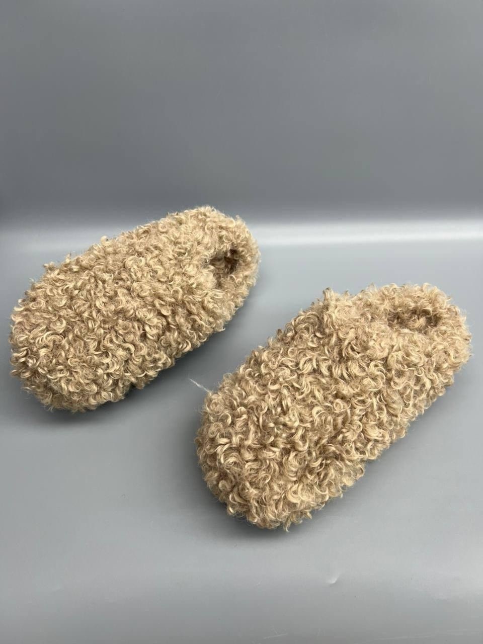 ,вязаные тапочки,домашние тапочки,меховые тапочки,женские меховые шлепанцы