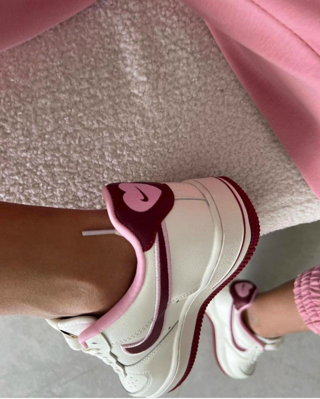 кроссовки air force 1 cherry low valentine's day,кросcовки nike air force 1,кроссовки nike air force 1 low valentine day,nike wmns air force 1 low 'valentine's day 2026',женские кроссовки nike air for