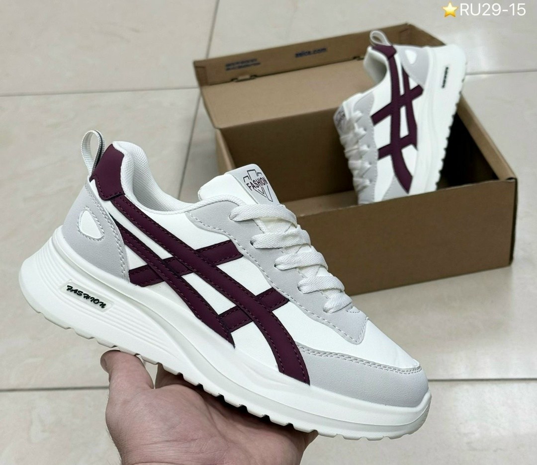 кроссовки,спортивные кроссовки,женские кроссовки,спортивная ,кроссовки модные