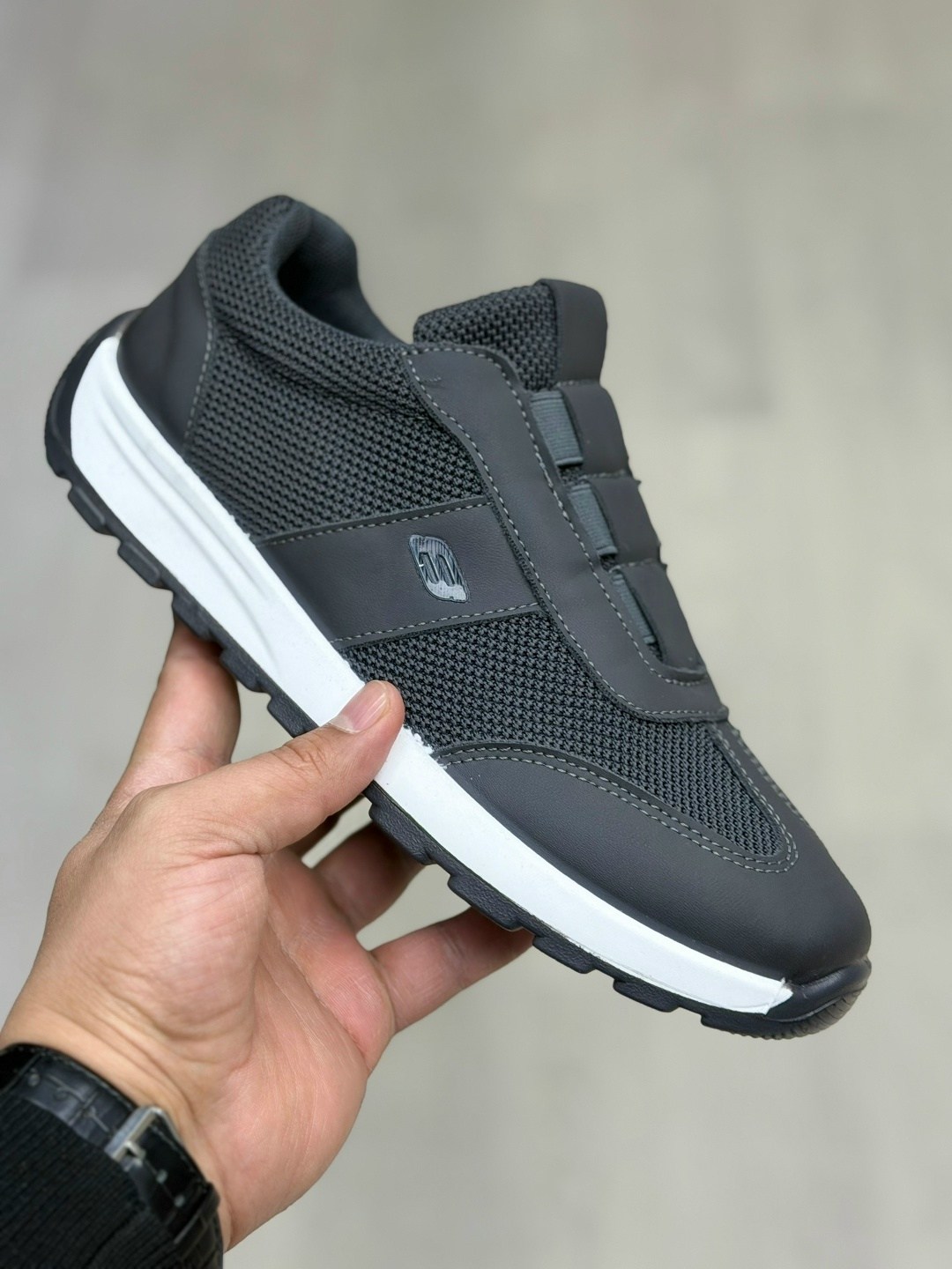 ,кроссовка мужской,повседневные кроссовки,кроссовки для мужчин,мужские кроссовки