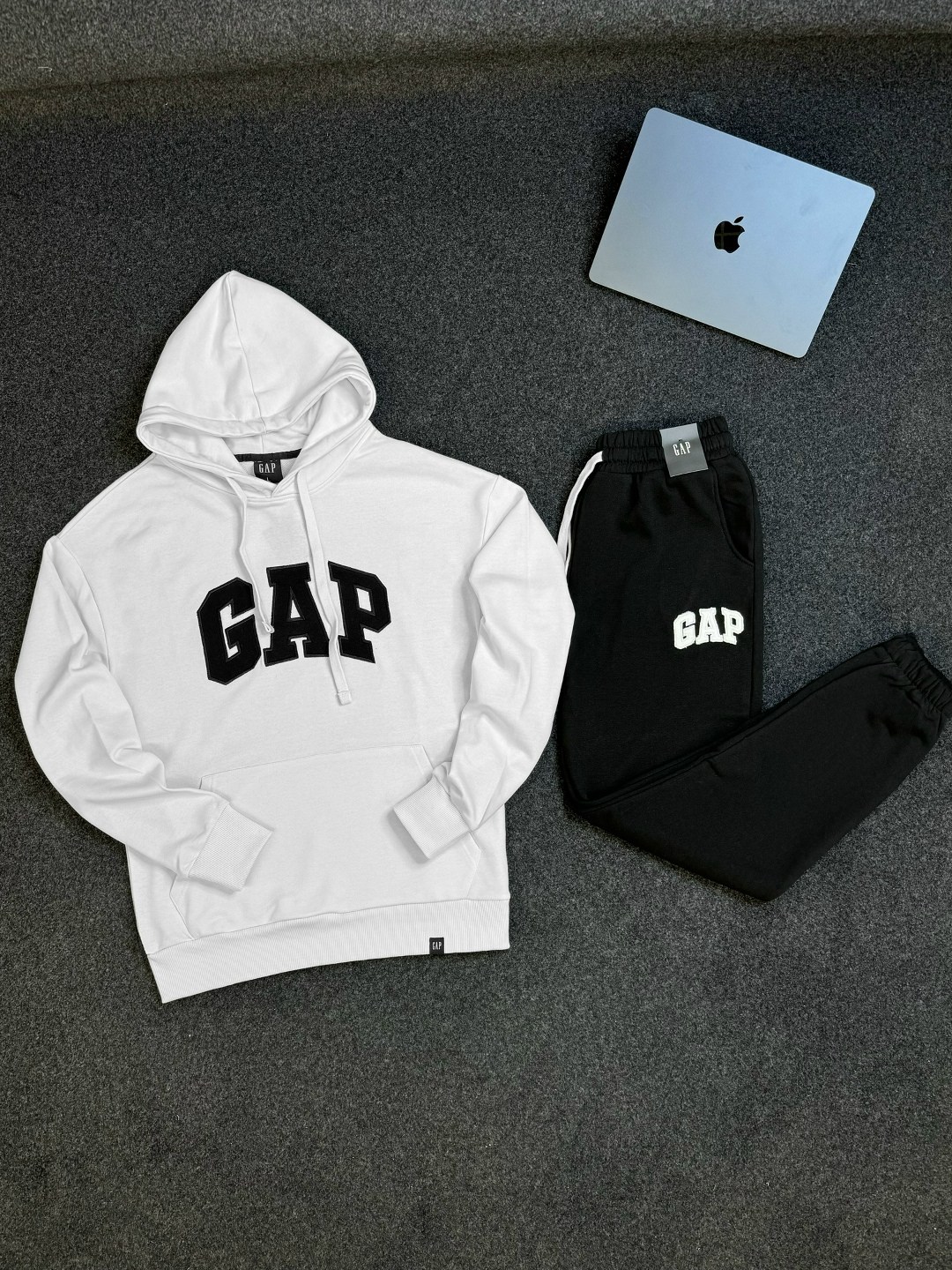 спортивный костюм gap,костюм спортивный мужской,спортивные костюмы для мужчин,костюм спортивный,костюм с худи