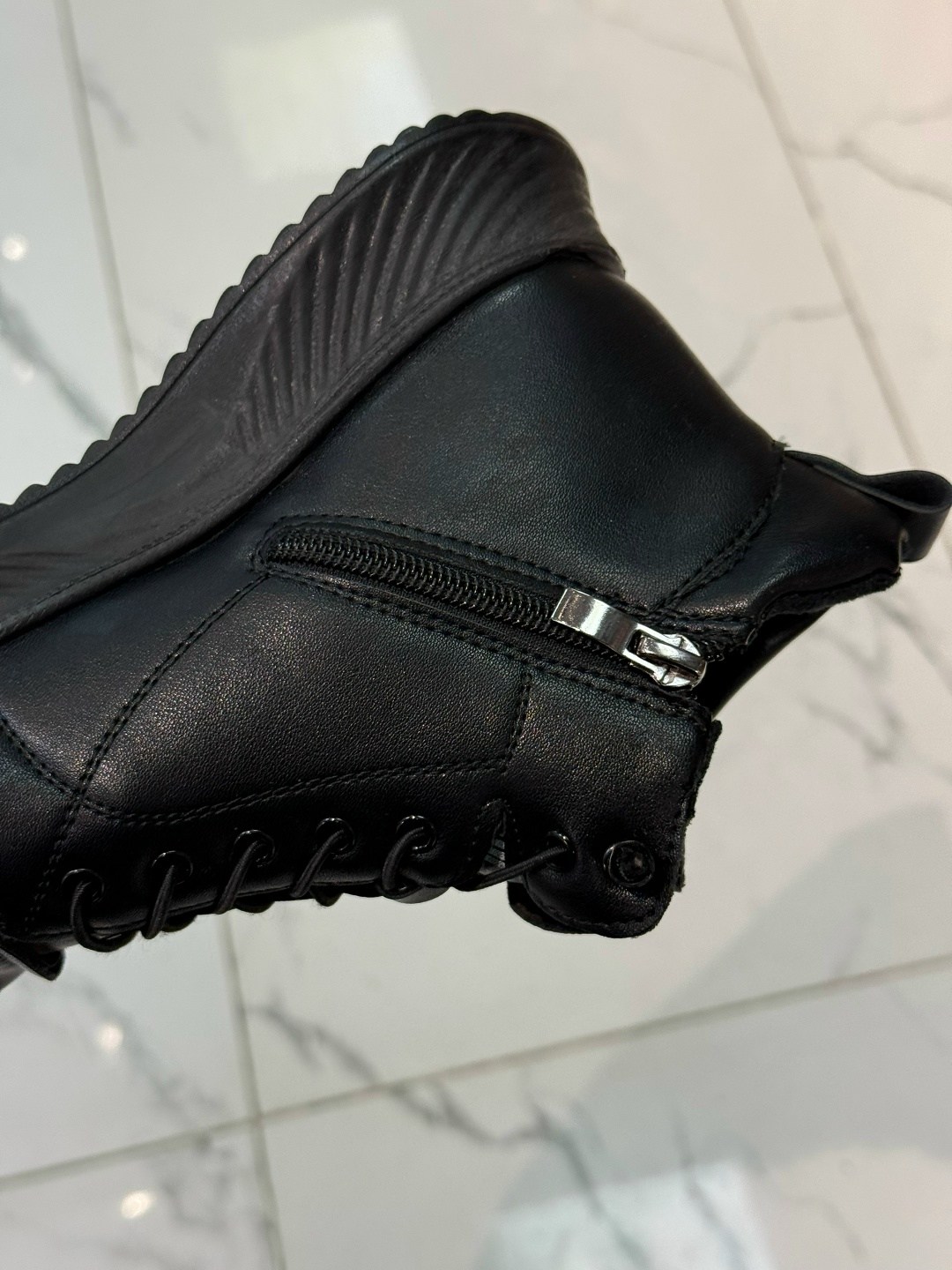 ботинки мужские,,мужская зимняя ,ботинки мужские зимние,кроссовки