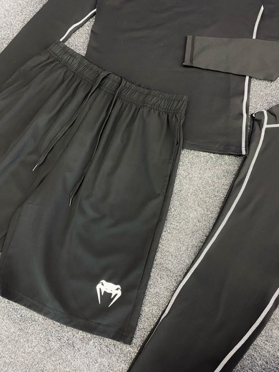 спортивные костюм,мужские спортивные костюмы,комплект термобелье спортивное,спортивные костюмы оптом,спортивные комплекты