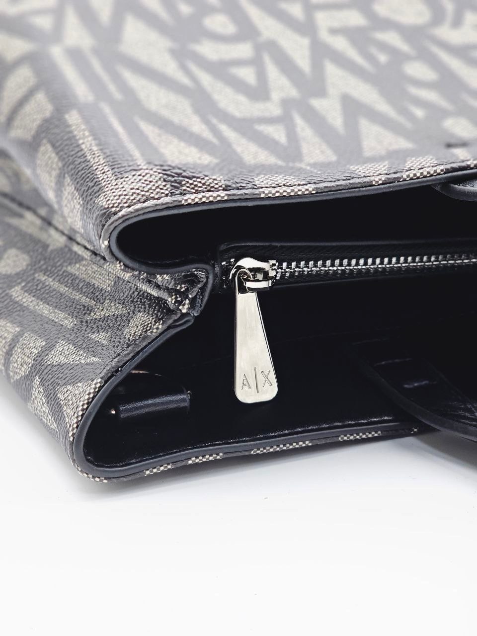 женская сумка armani exchange,сумка armani,чёрная сумка armani exchange,сумка армани эксчендж,armani exchange сумка