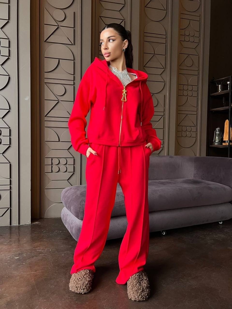 стильные костюмы,женский костюм,брючный костюм женский,костюм спорт шик,костюм в оттенке