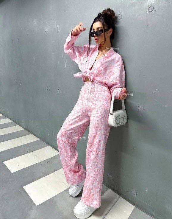 костюм в пижамном стиле,костюм с принтом,стильные костюмы,пижамные костюмы