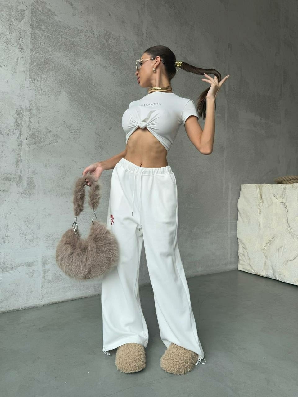 штаны белые,модные наряды,спортивные штаны,белые брюки