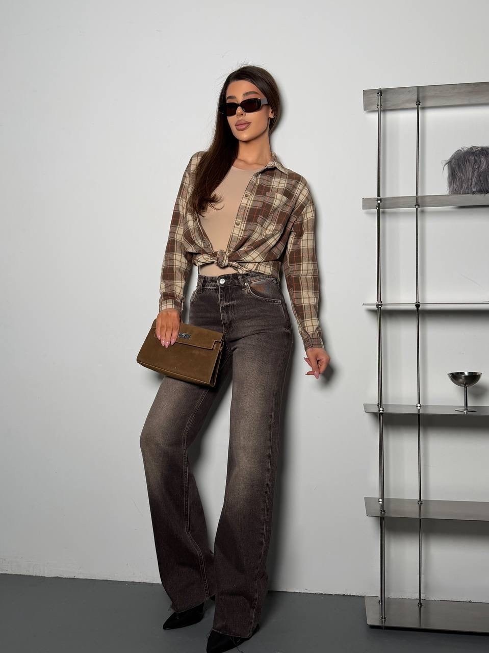 рубашка в клетку от miu miu,женские джинсы,модные джинсы,рубашка в клетку,рубашка оверсайз в клетку удлиненная