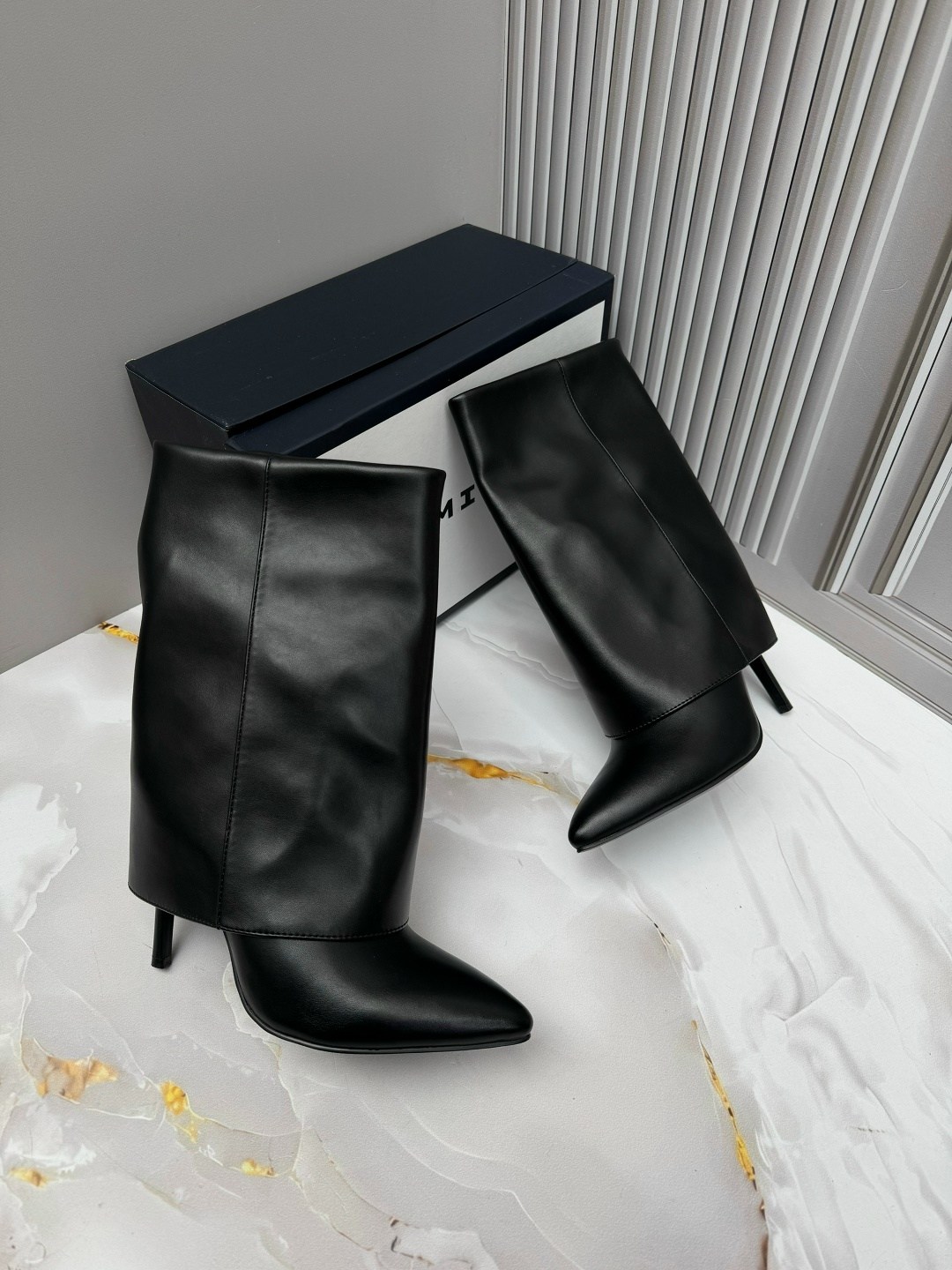 сапоги трубы на каблуке,сапоги на каблуке,сапоги трубы,,сапоги на шпильке