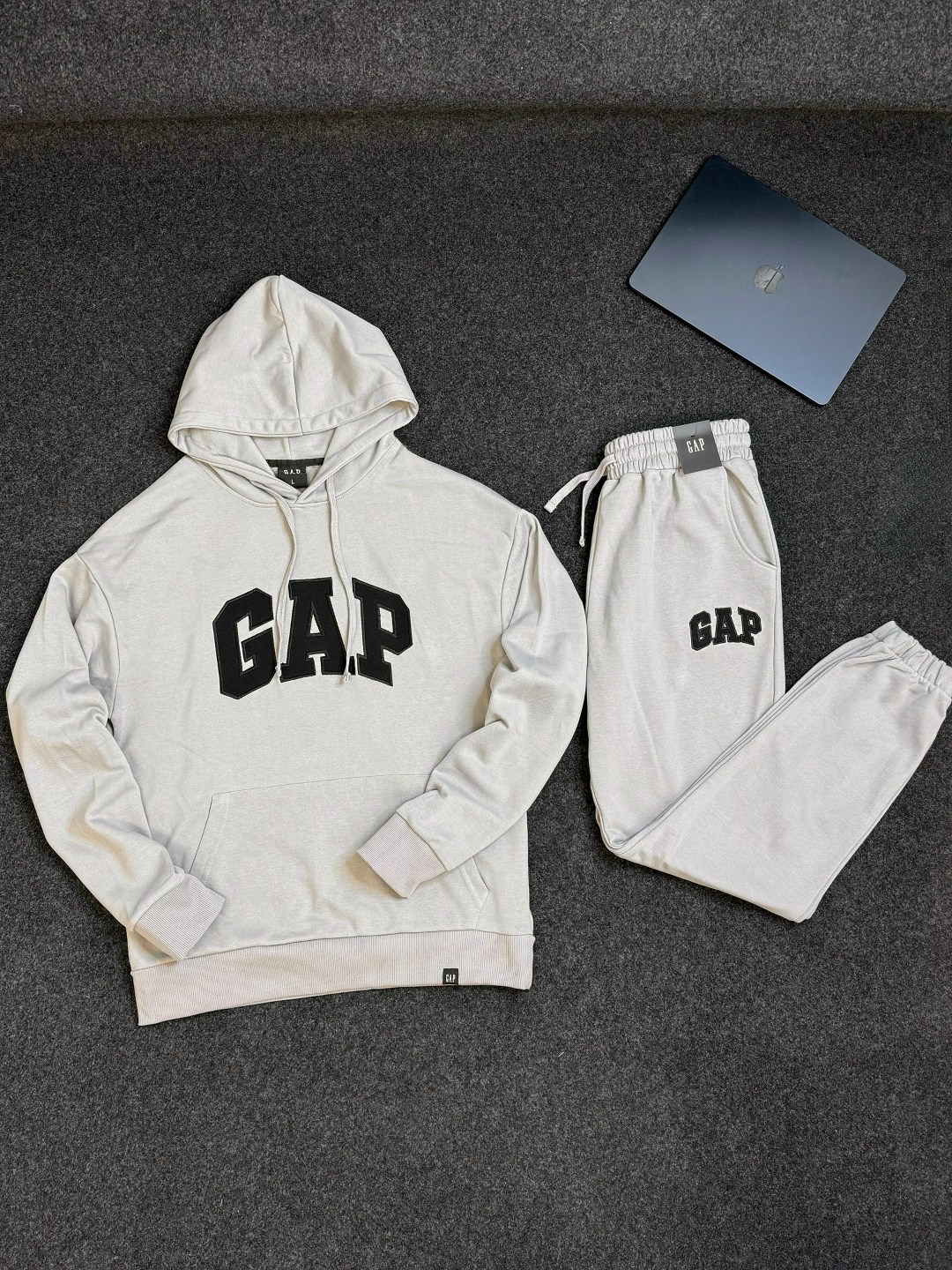 спортивный костюм gap,костюм спортивный мужской,спортивные костюмы для мужчин,костюм спортивный,костюм с худи