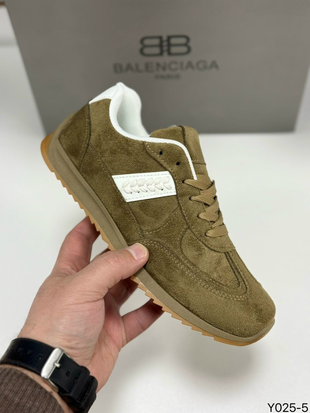 ,кроссовки коричневые,замшевые кроссовки,брендовые кроссовки,кроссовки