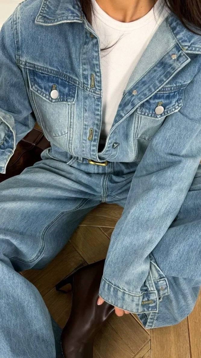 джинсовый комбинезон,джинсовый женский комбинезон,женский повседневный комбинезон в джинсовом стиле,комбинезон джинс,женский комбинезон