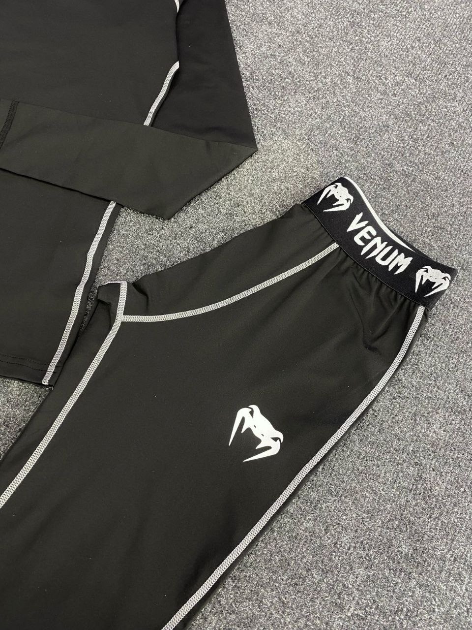 спортивные костюм,мужские спортивные костюмы,комплект термобелье спортивное,спортивные костюмы оптом,спортивные комплекты