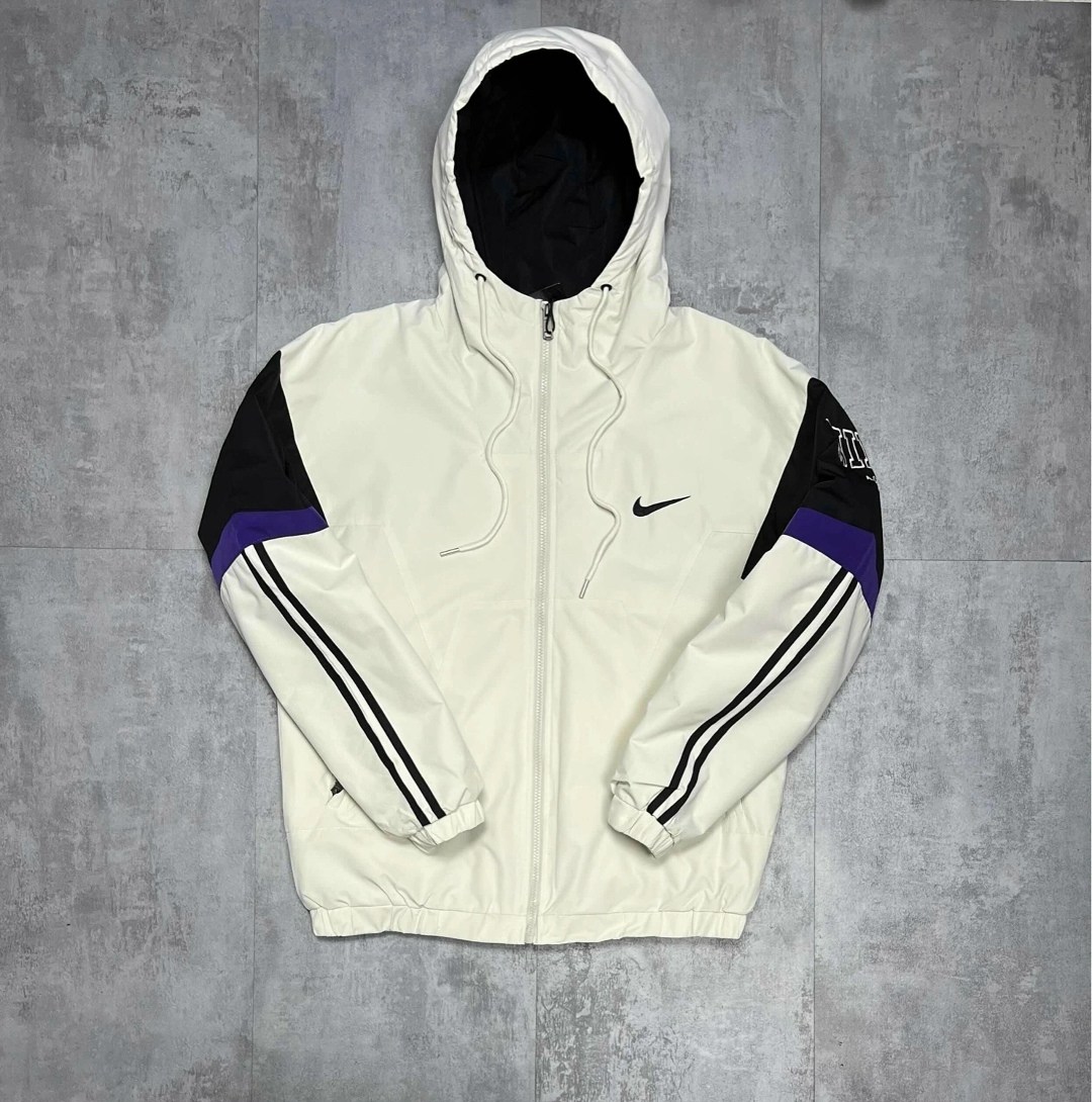 ветровка nike,легкая куртка,куртка спортивная,мужская куртка nike,куртка