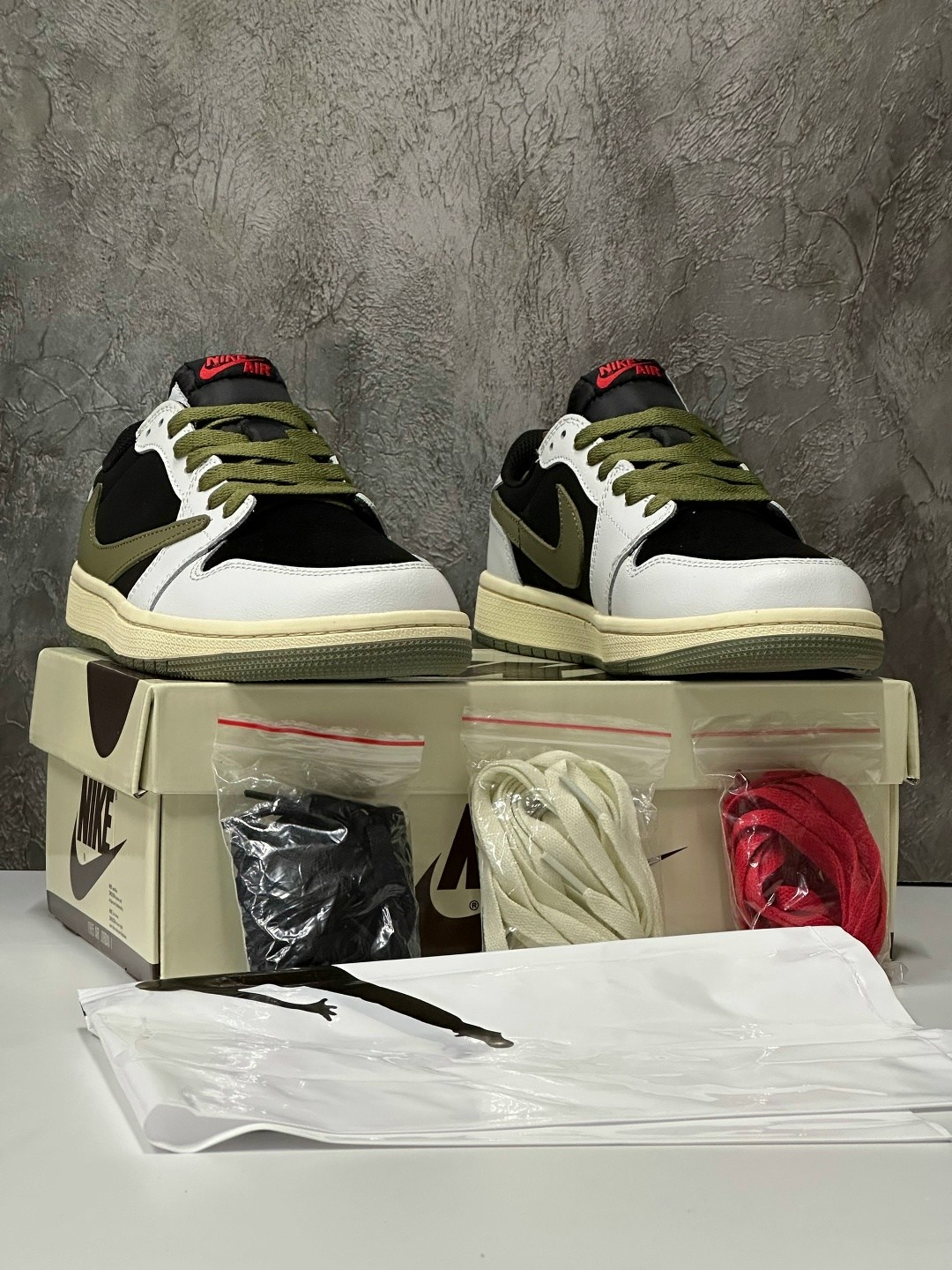 кроссовки travis scott x air jordan 1 low medium olive,кроссовки nike air jordan 1 low travis scott,кроссовки nike x travis scott jordan low "olive",кроссовки nike travis scott air jordan 1,кроссовки