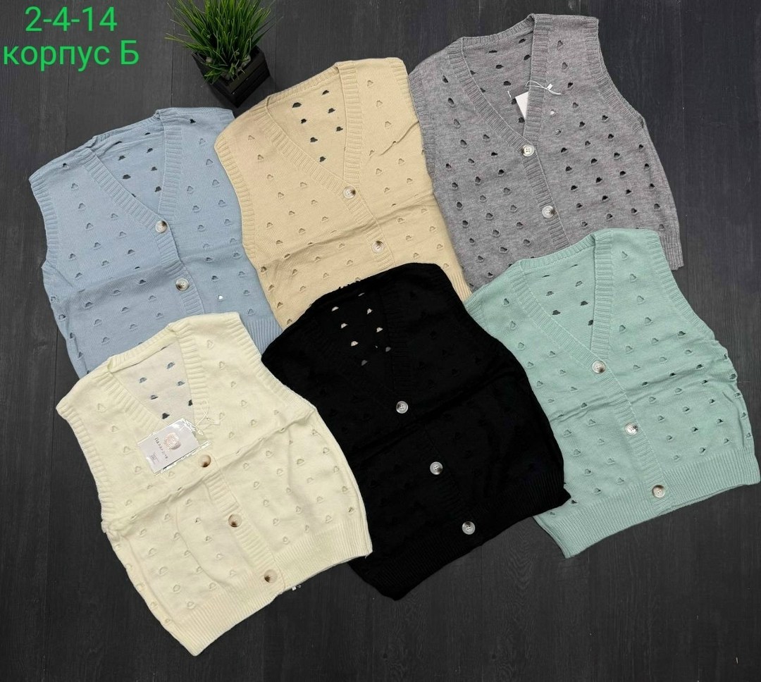 жилет вязаный,женский вязаный жилет,вязаный жилет на пуговицах,вязаные вещи жилетки,трикотажный жилет