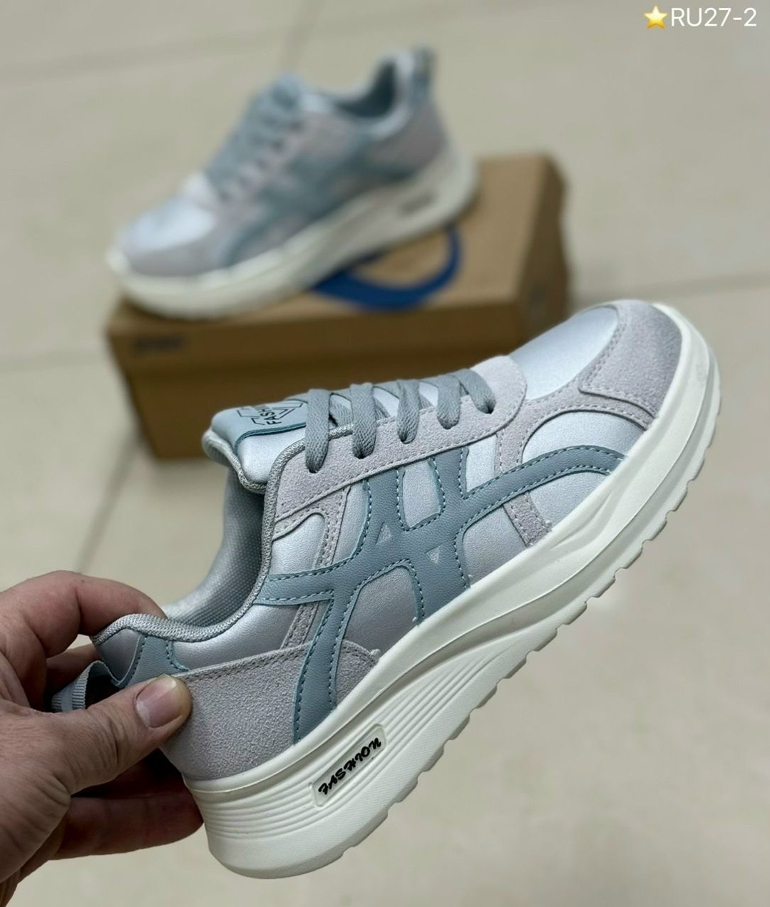 женские кроссовки,,кроссовки повседневные,кроссовки,спортивная