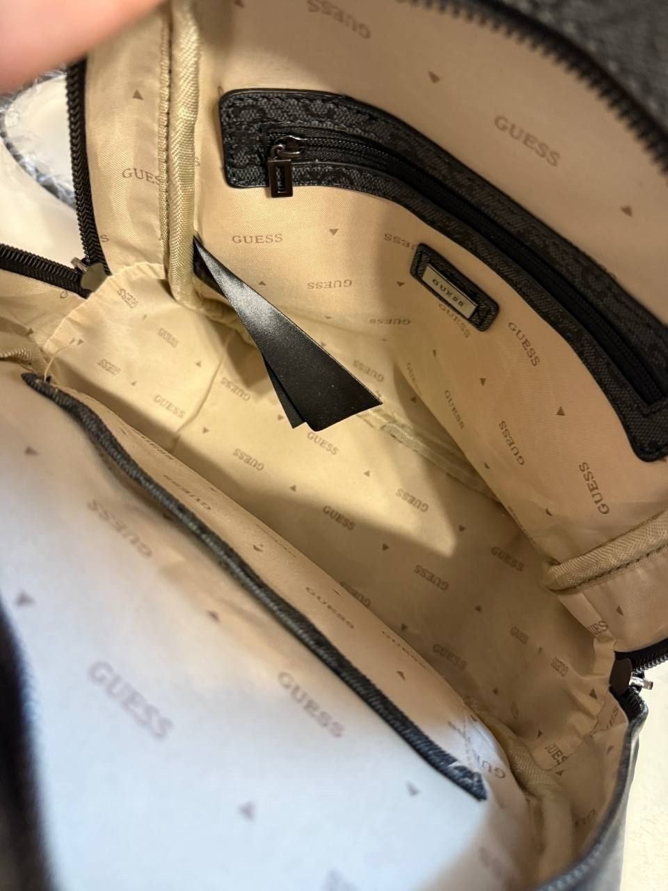 рюкзак guess,рюкзак женский guess,guess рюкзак серый,рюкзак женский guess hwsg6994330 антрацит,рюкзак guess черный