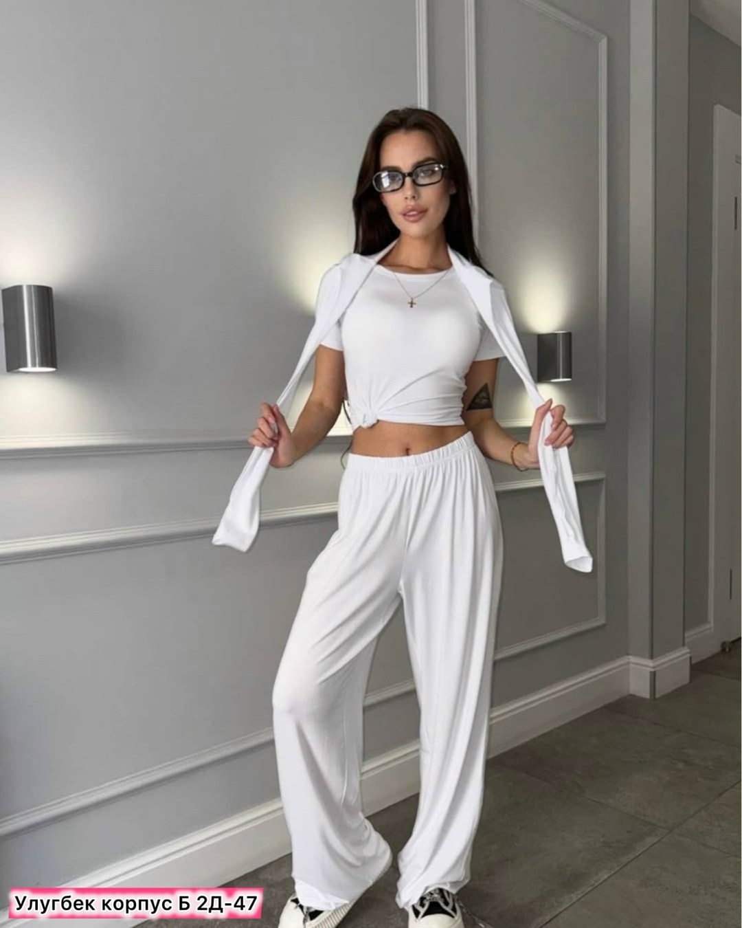 белые костюмы,брючные костюмы,женские костюмы,костюм белый брючный,женский спортивный костюм
