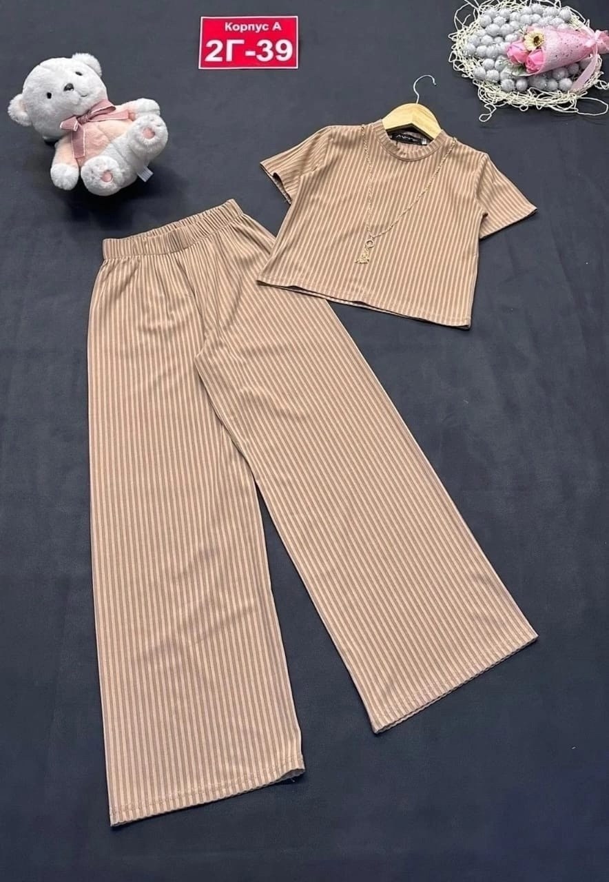 комплект двойка,стильные костюмы,костюм молочный,трикотажный костюм,костюм для девушек