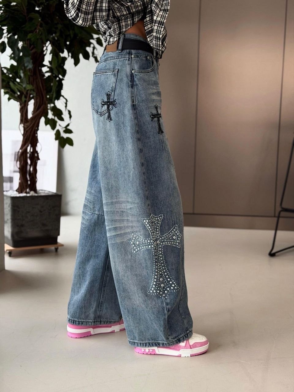 женские джинсы,джинсы,джинсы широкие женские,модные джинсы,джинсы широкие