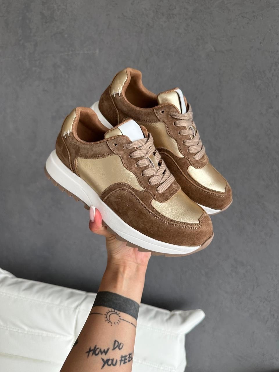 ,замшевые кроссовки,замшевые удобные кроссовки из натуральной кожи на шнуровке,женские кроссовки из натуральной замши,спортивная