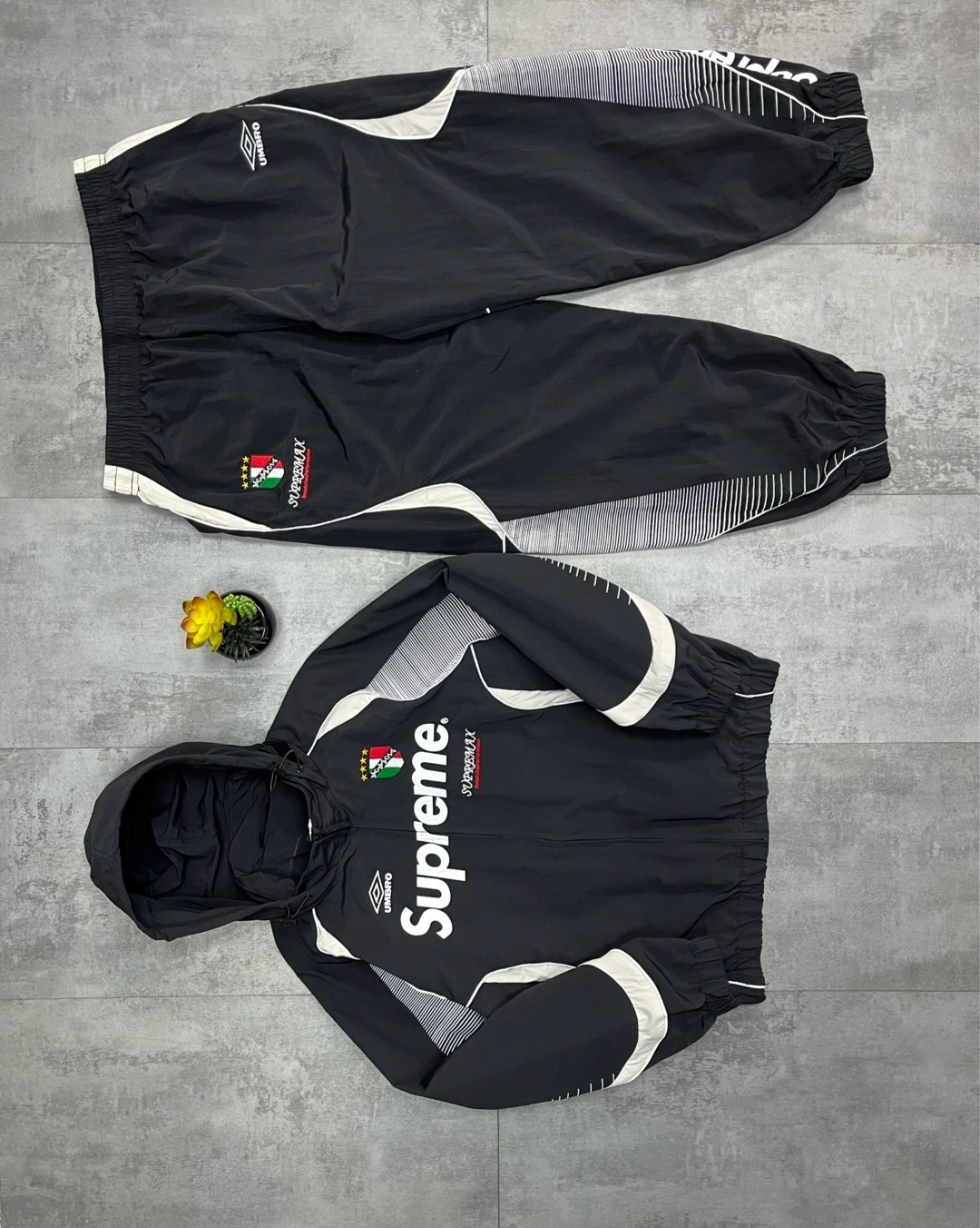 спортивный костюм supreme,спортивные костюм,спортивные костюмы мужские,спортивный костюм supreme x umbro,костюм umbro&supreme