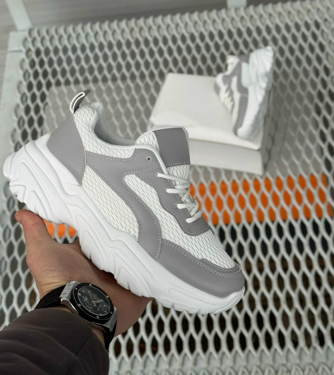 женские кроссовки,кроссовки женские белые,кроссовки белая,женские массивные кроссовки,кроссовки модные