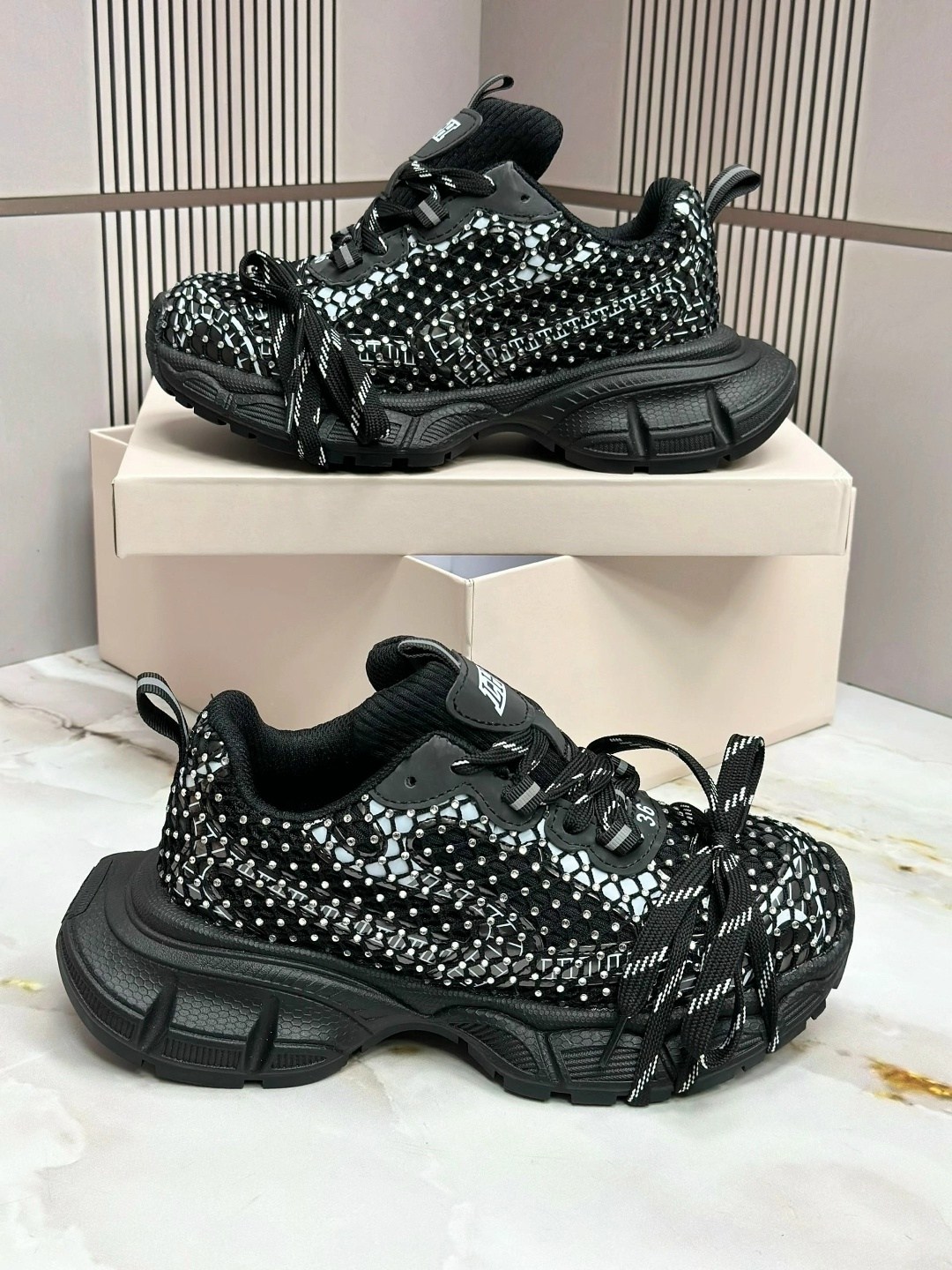 кроссовки модные,кроссовки женские balenciaga,кроссовки balenciaga,кроссовки,женские кроссовки