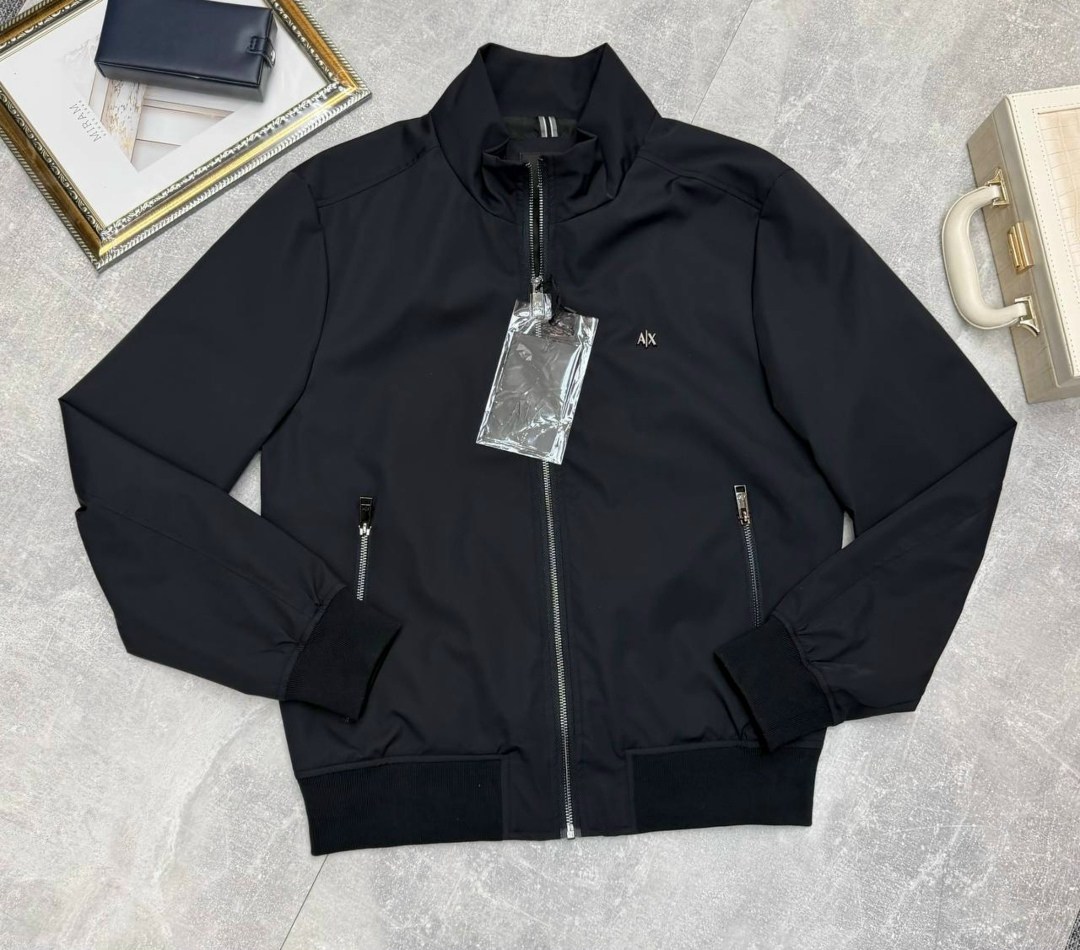 куртка бомбер,мужская куртка,куртка,легкая куртка,мужская куртка бомбер