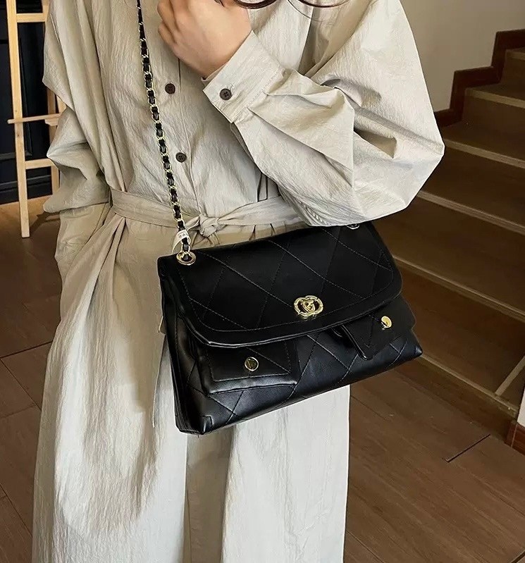 модная сумка,сумка с цепочкой,сумка женская,модная сумочка,женская сумка на плечо