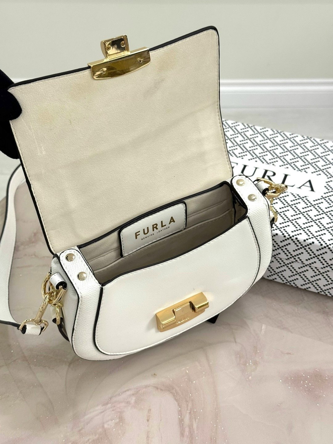 сумка женская furla,сумка fendi,сумка furla,белая сумка,сумка женская